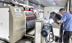 JD-DFQ1300D4-2高速冷烫膜博鱼网页版（中国）·官方网
 透明玻璃碎膜分切复卷机